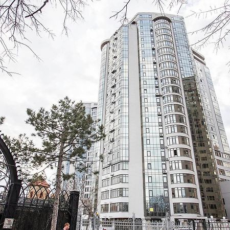 Gagarin Plaza Apartment 70 Square Metres On 12Th Floor Odesa Exterior photo